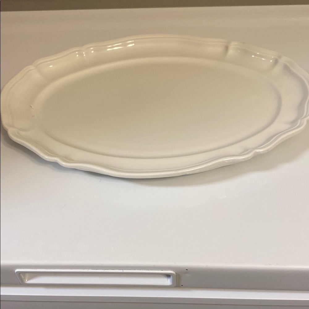 Elegant Cream Serving Platter